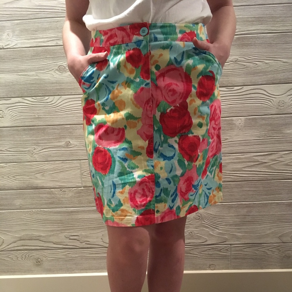 Talbots Stretch Skirt. Size 6, floral print.